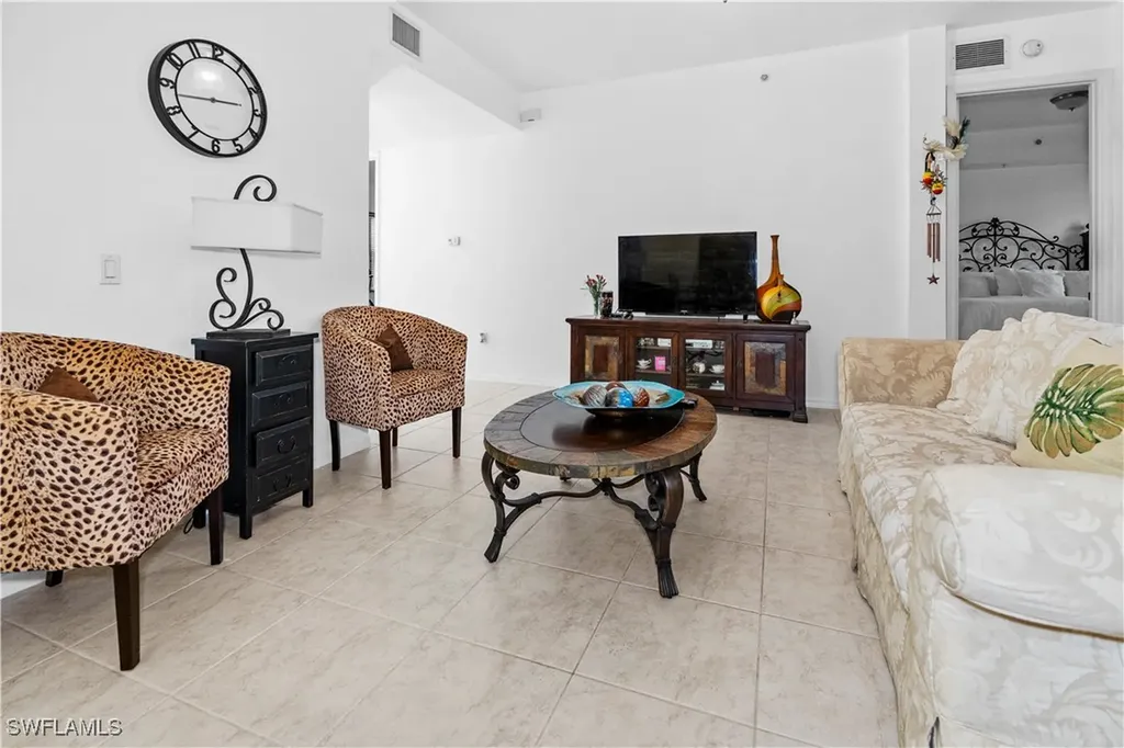 1405 Mariposa Circle Naples FL 34105