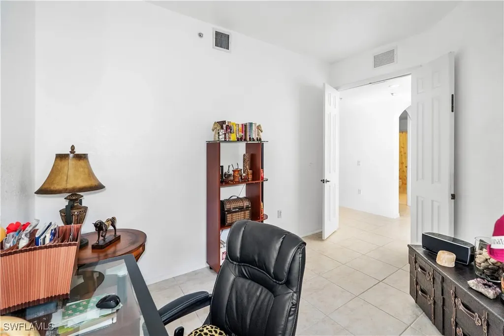 1405 Mariposa Circle Naples FL 34105