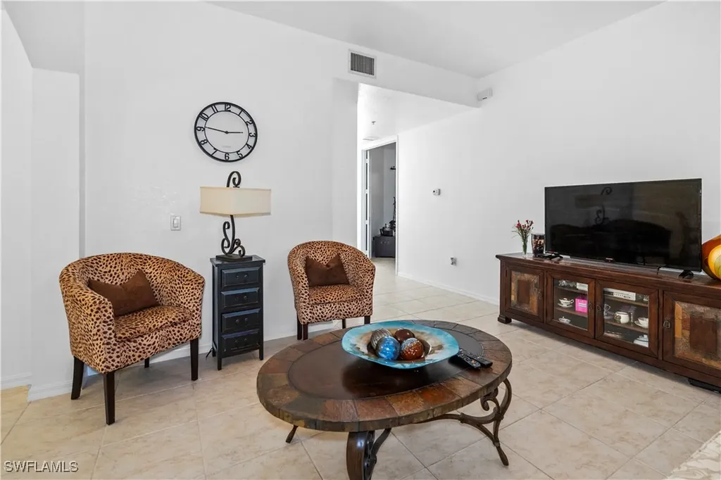 1405 Mariposa Circle Naples FL 34105