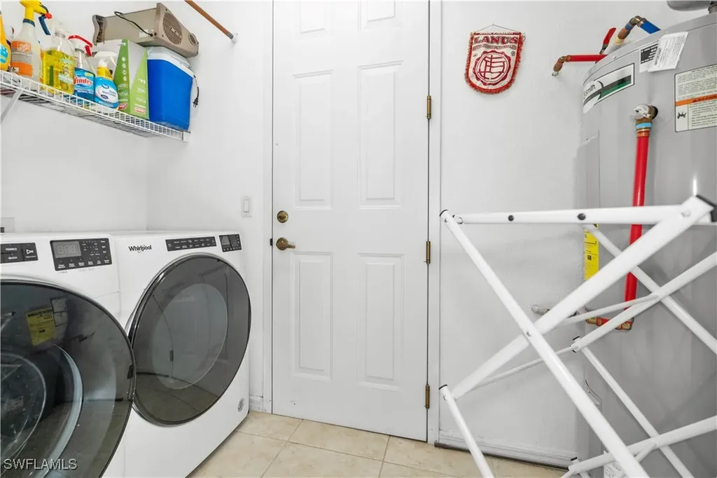 1405 Mariposa Circle Naples FL 34105