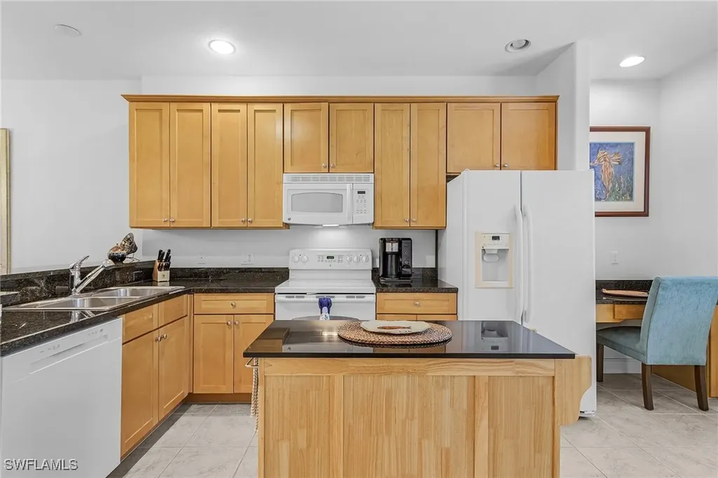 9118 Chula Vista Street Naples FL 34113