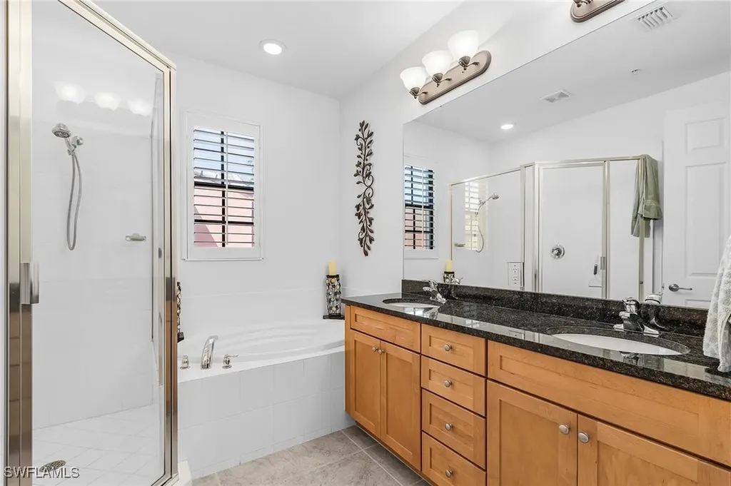 9118 Chula Vista Street Naples FL 34113