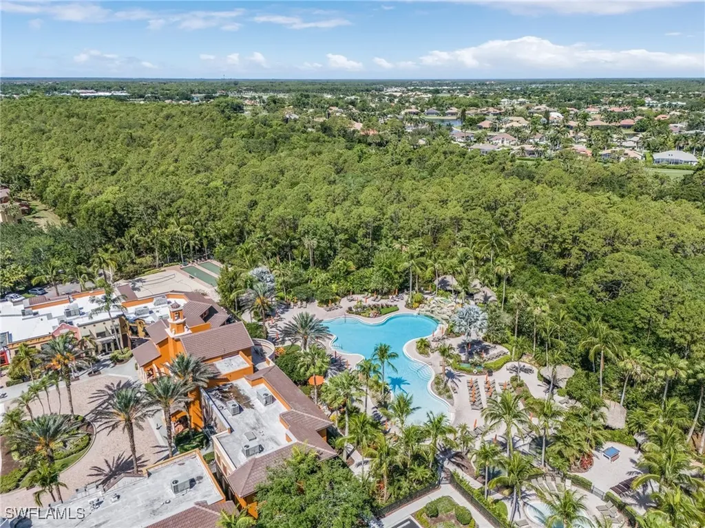 9118 Chula Vista Street Naples FL 34113