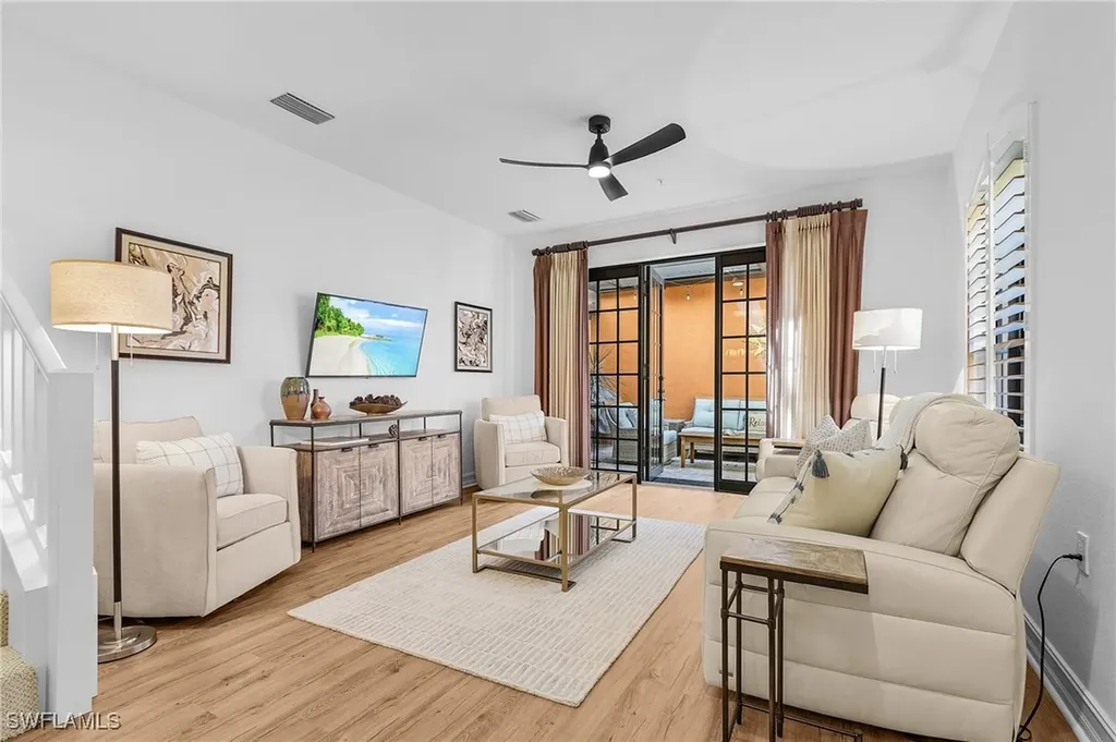 9118 Chula Vista Street Naples FL 34113