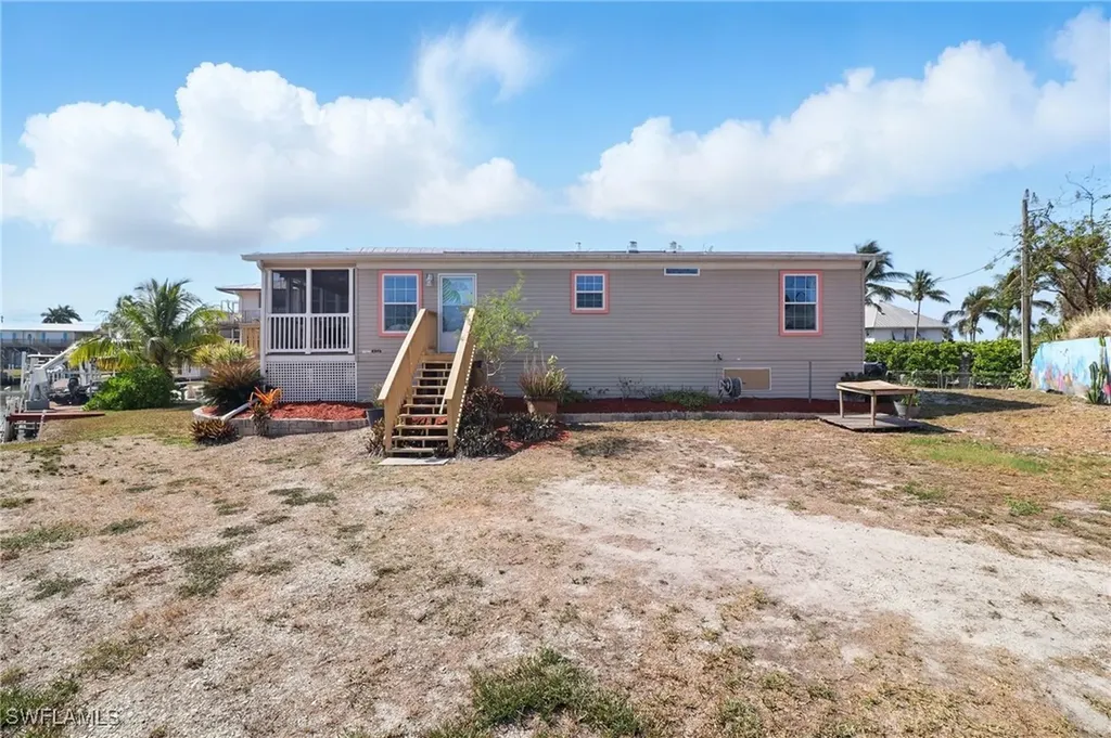177 Lopez Lane Chokoloskee FL 34138