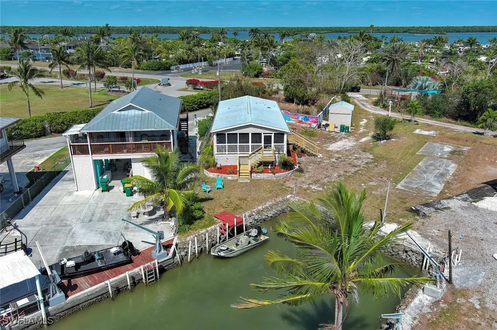 177 Lopez Lane Chokoloskee FL 34138