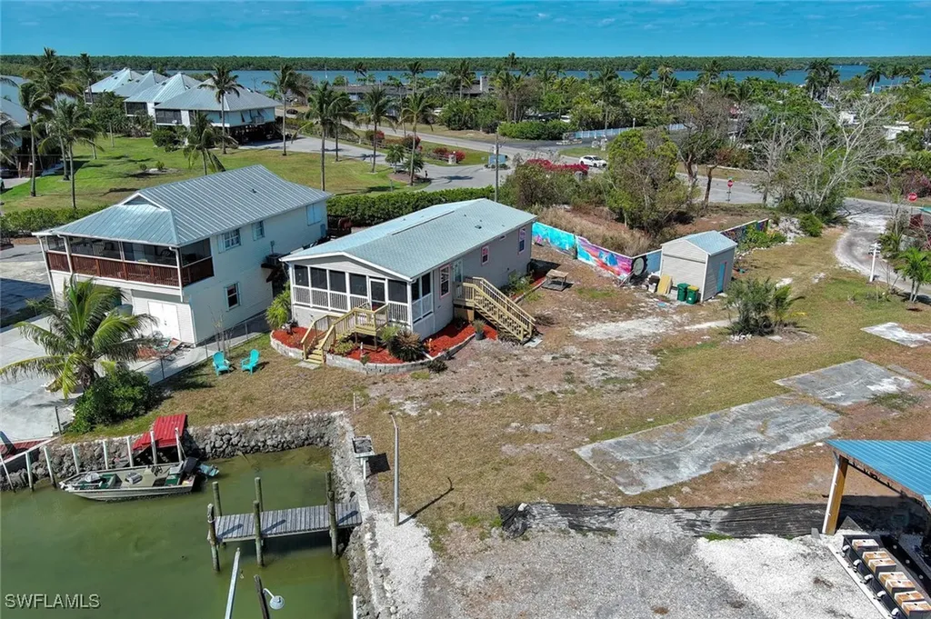 177 Lopez Lane Chokoloskee FL 34138