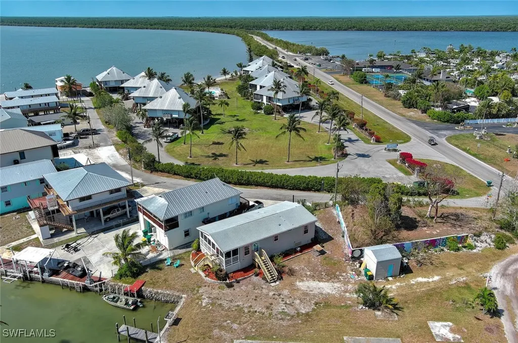 177 Lopez Lane Chokoloskee FL 34138