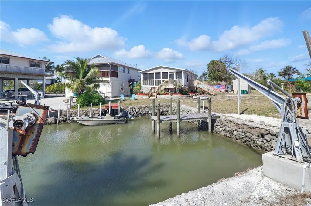 177 Lopez Lane Chokoloskee FL 34138