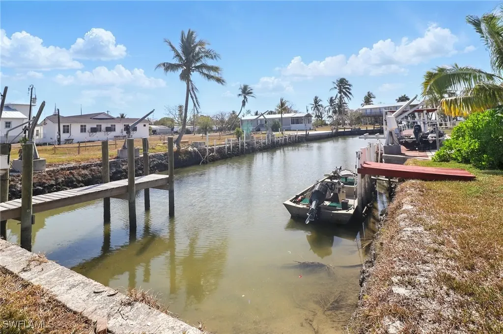 177 Lopez Lane Chokoloskee FL 34138