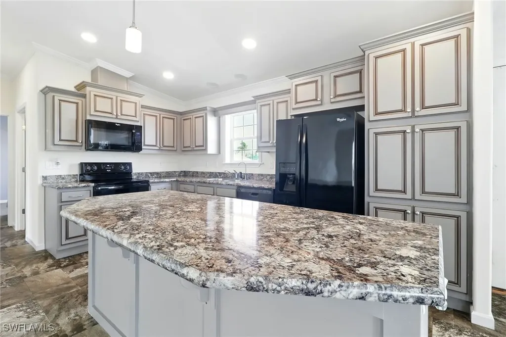 177 Lopez Lane Chokoloskee FL 34138