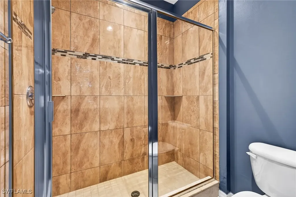 3258 Tamara Drive Naples FL 34109