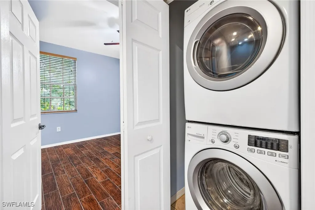 3258 Tamara Drive Naples FL 34109