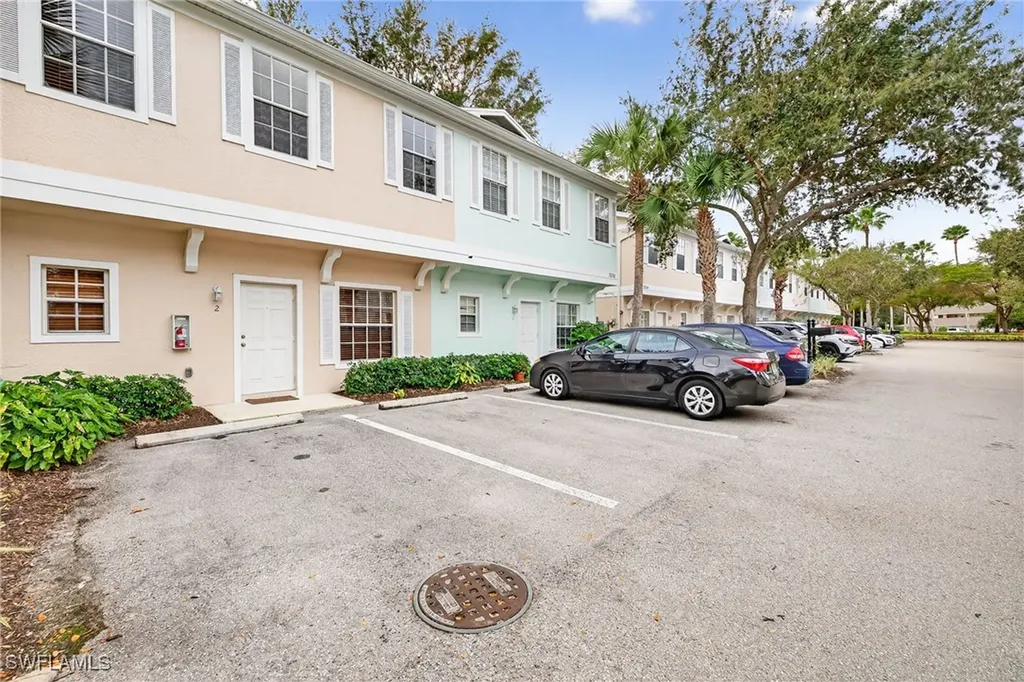 3258 Tamara Drive Naples FL 34109