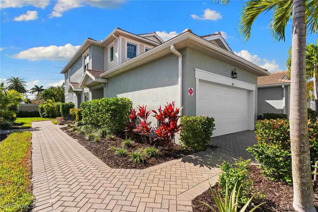 4688 Arboretum Circle Naples FL 34112