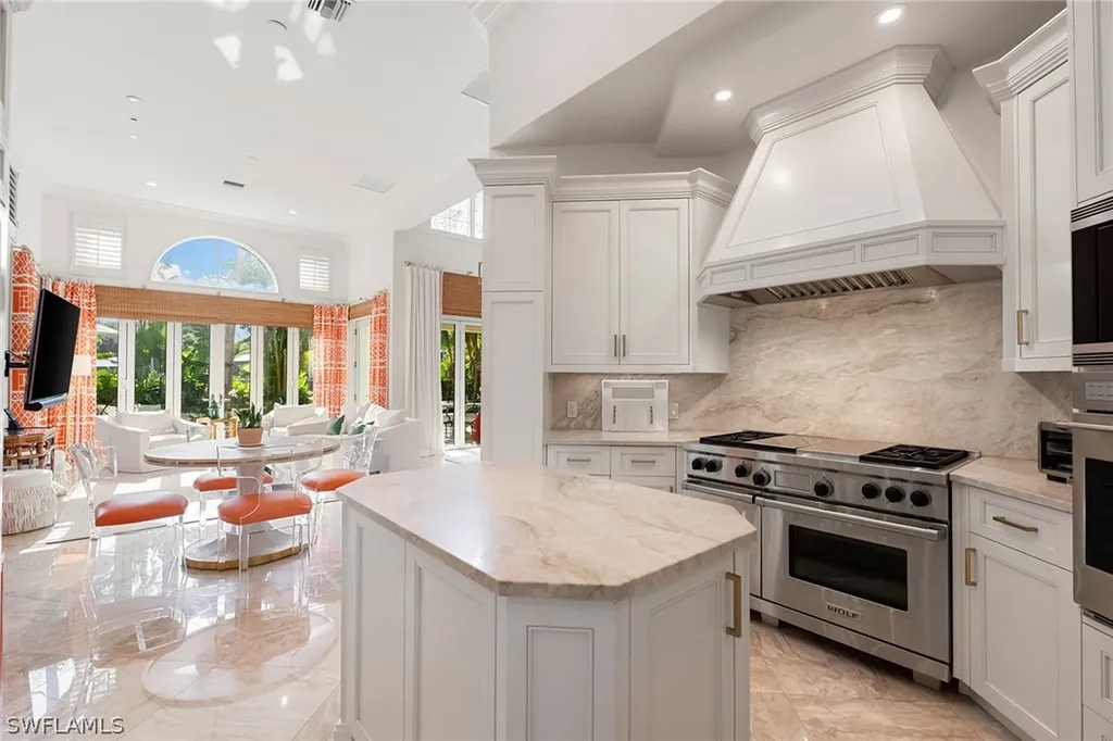 248 Point Salerno Naples FL 34108