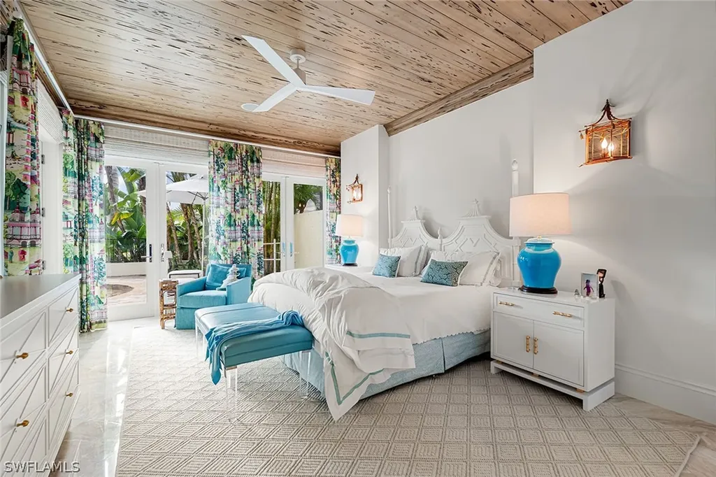 248 Point Salerno Naples FL 34108
