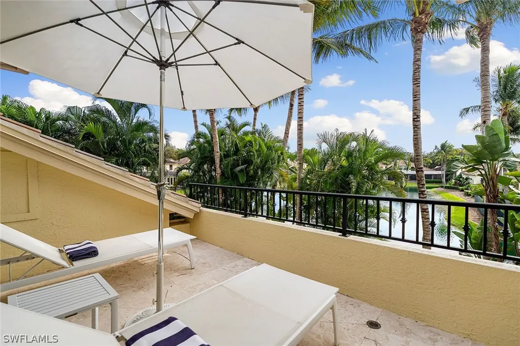 248 Point Salerno Naples FL 34108