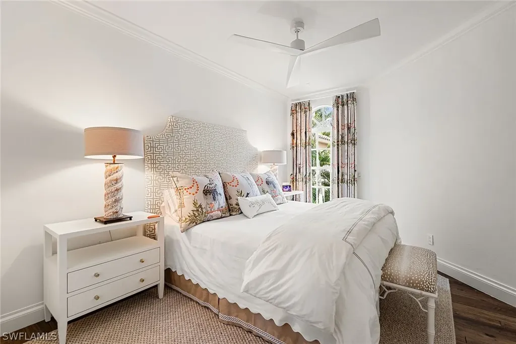 248 Point Salerno Naples FL 34108