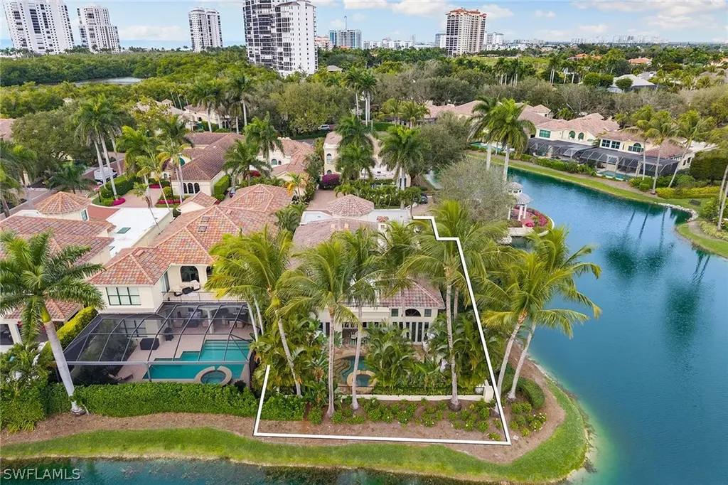 248 Point Salerno Naples FL 34108