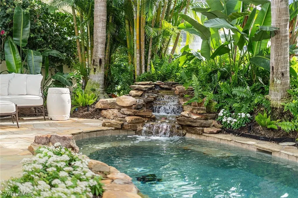 248 Point Salerno Naples FL 34108