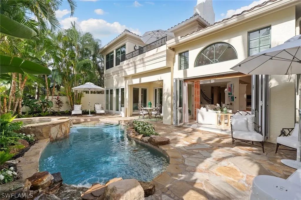 248 Point Salerno Naples FL 34108