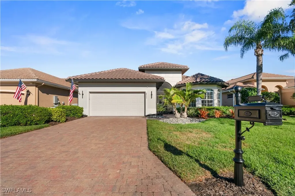 6977 Bent Grass Drive Naples FL 34113
