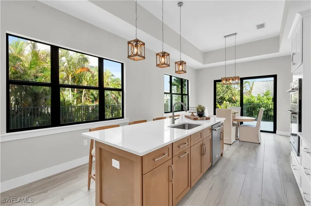 107 W Hilo Street Naples FL 34113