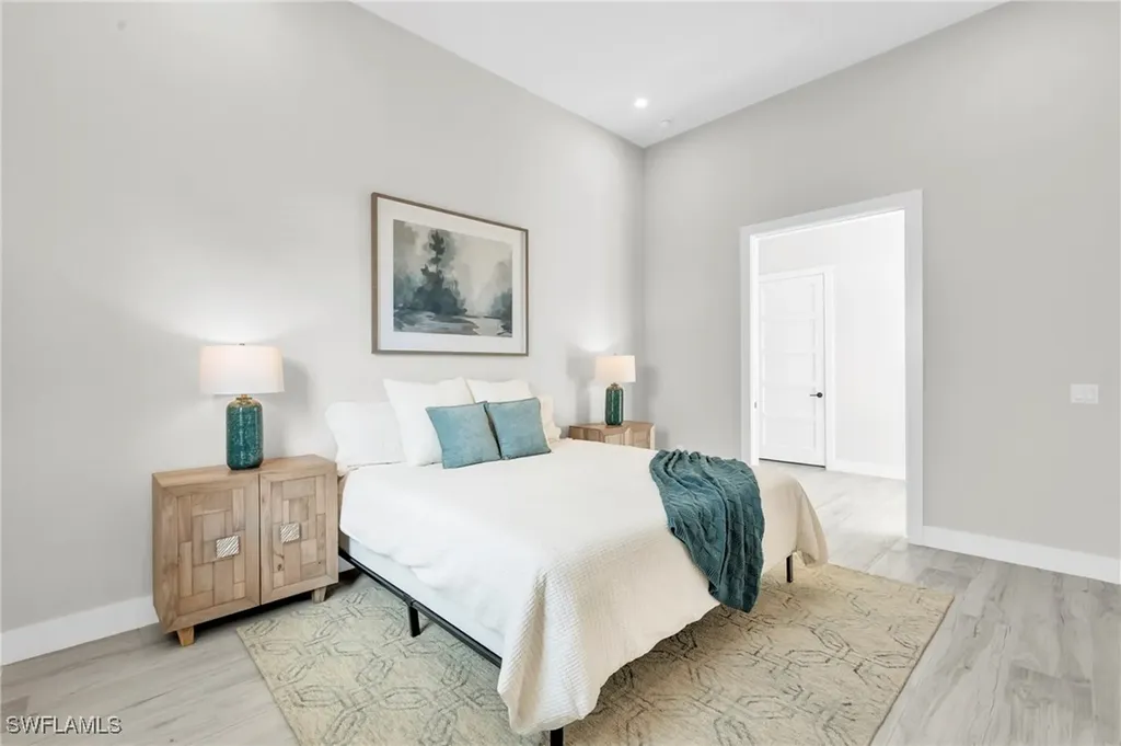 107 W Hilo Street Naples FL 34113