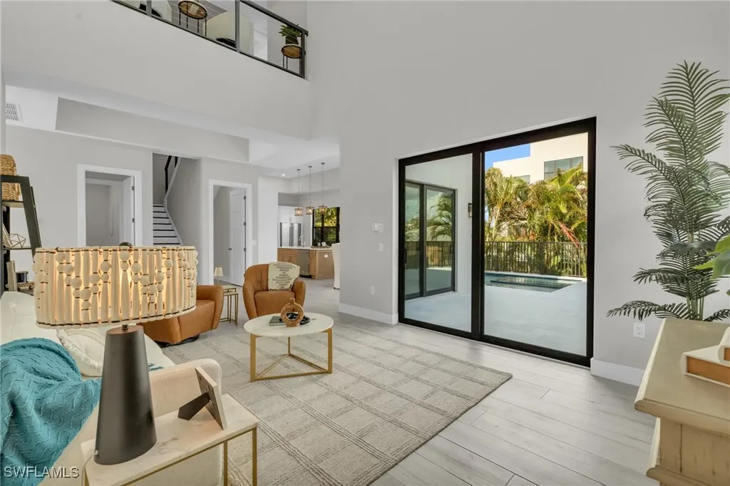107 W Hilo Street Naples FL 34113