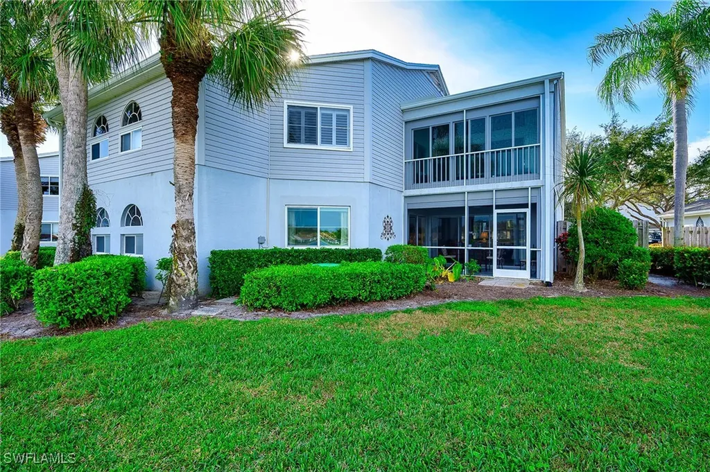 2841 Citrus Lake Drive Naples FL 34109