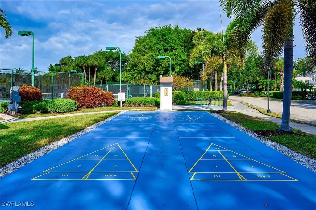 2841 Citrus Lake Drive Naples FL 34109