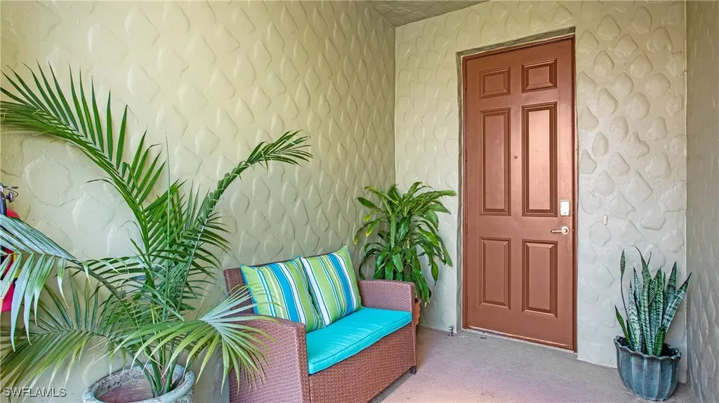 9078 Albion Lane S Naples FL 34113