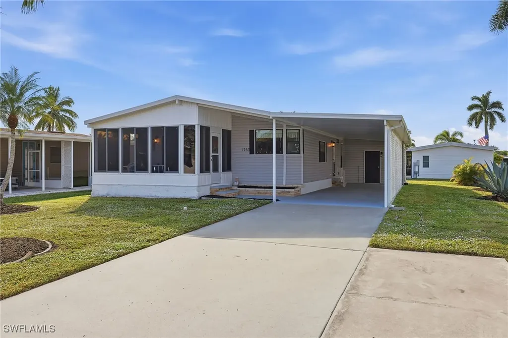 1753 Beverly Drive Naples FL 34114