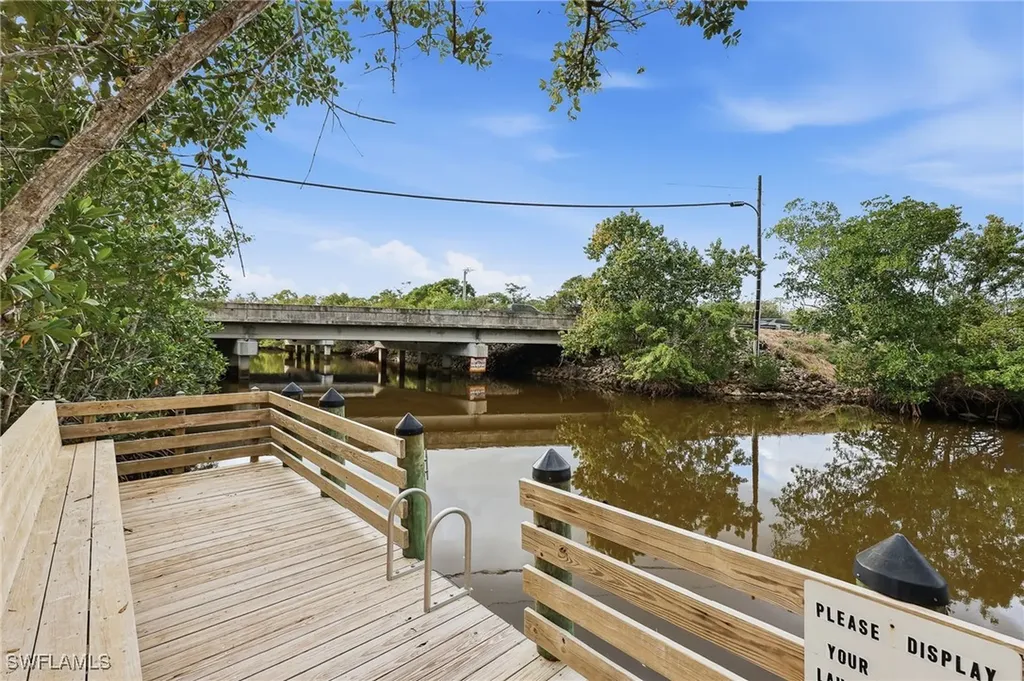 1753 Beverly Drive Naples FL 34114