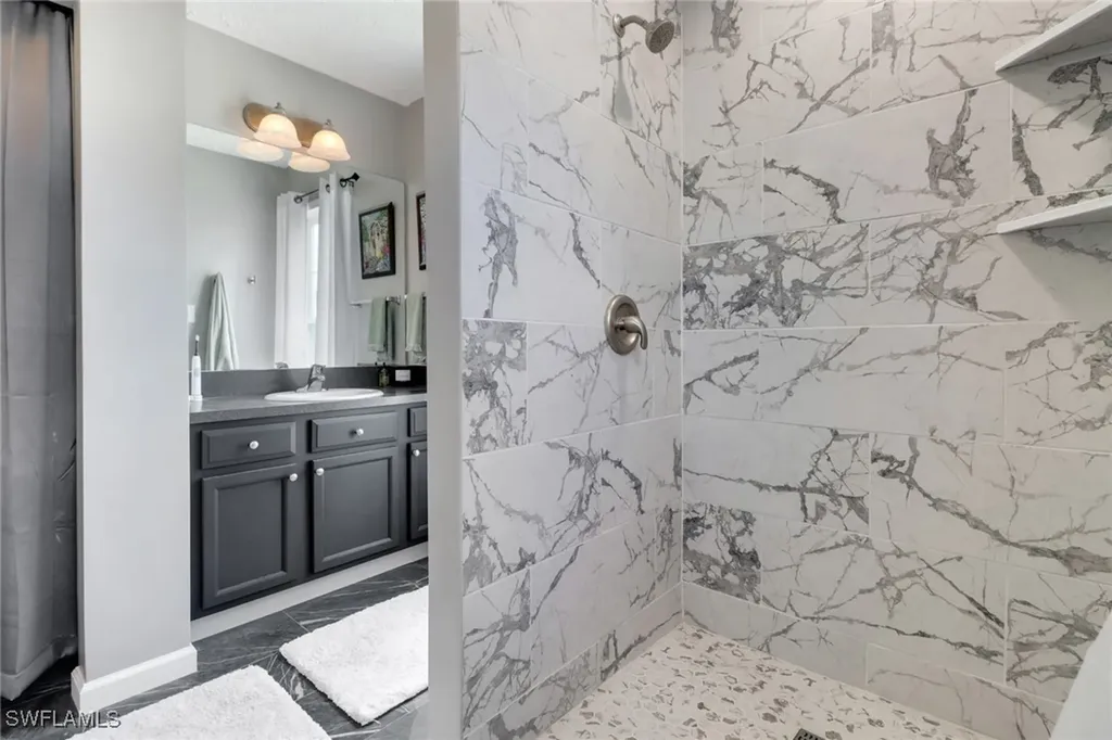 398 Leawood Circle Naples FL 34104