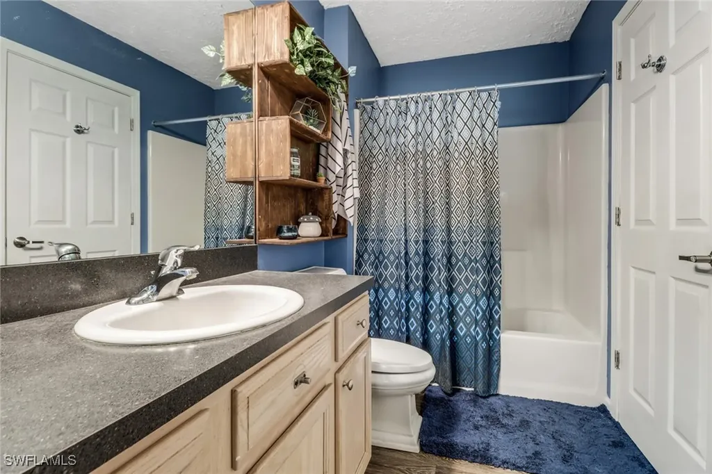 398 Leawood Circle Naples FL 34104