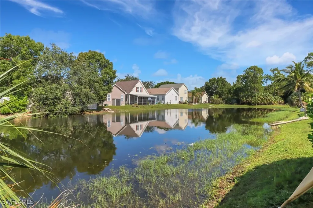 398 Leawood Circle Naples FL 34104