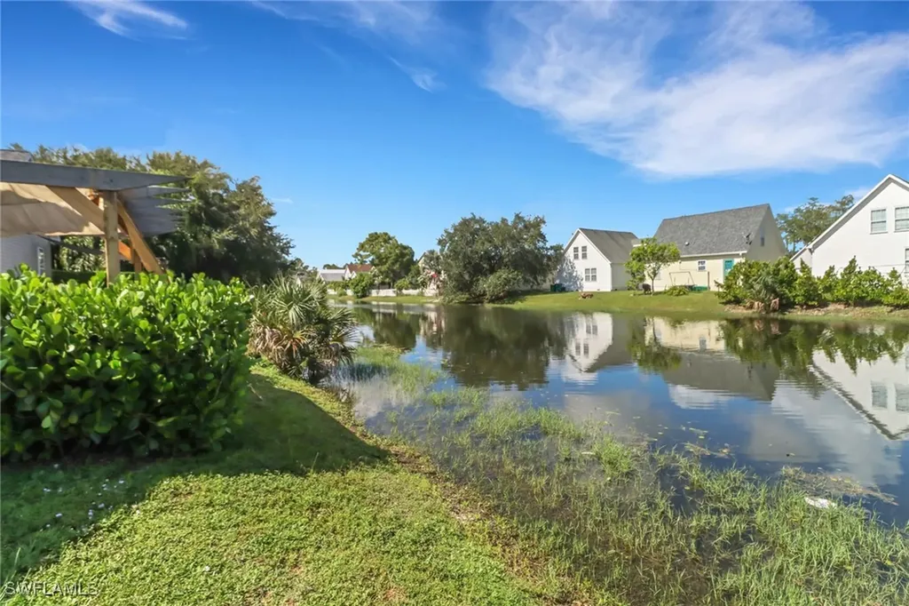 398 Leawood Circle Naples FL 34104