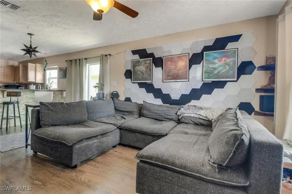 398 Leawood Circle Naples FL 34104