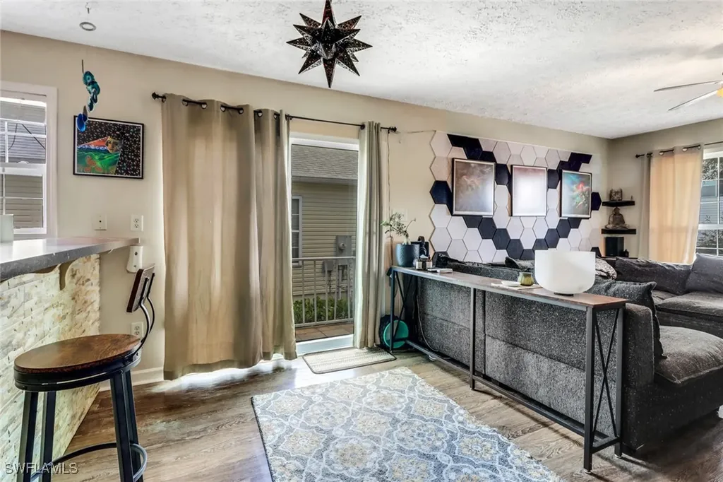 398 Leawood Circle Naples FL 34104