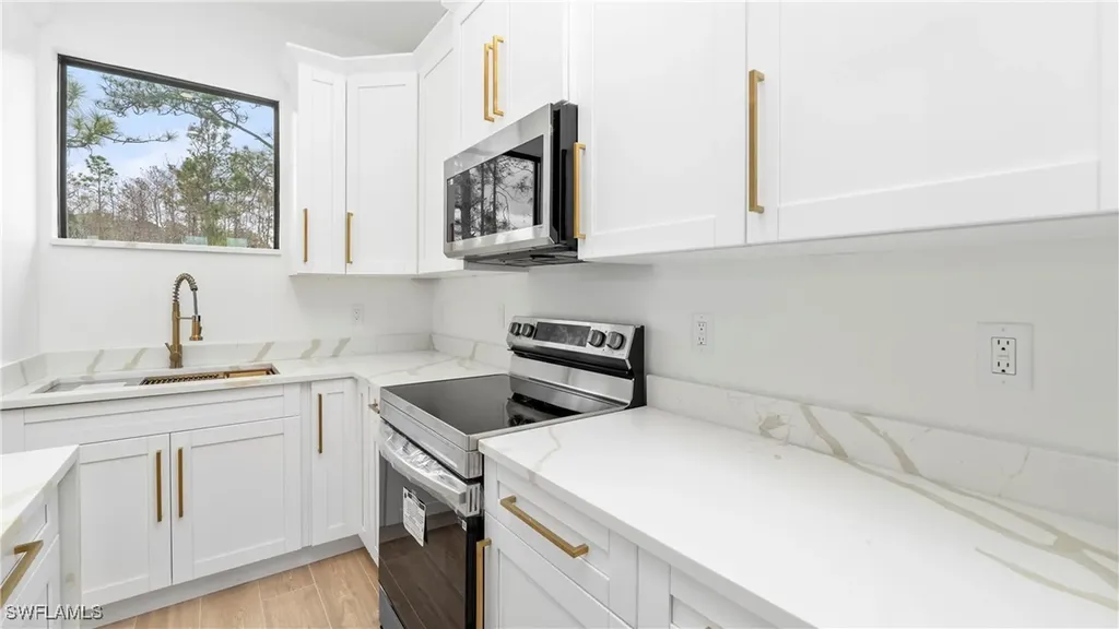 2737 48th Avenue NE Naples FL 34120