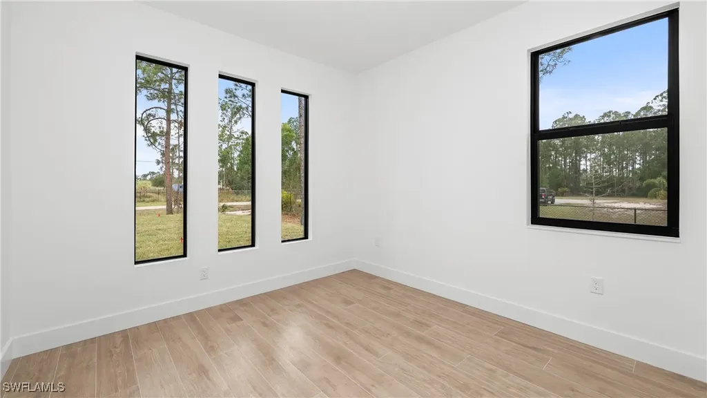 2737 48th Avenue NE Naples FL 34120