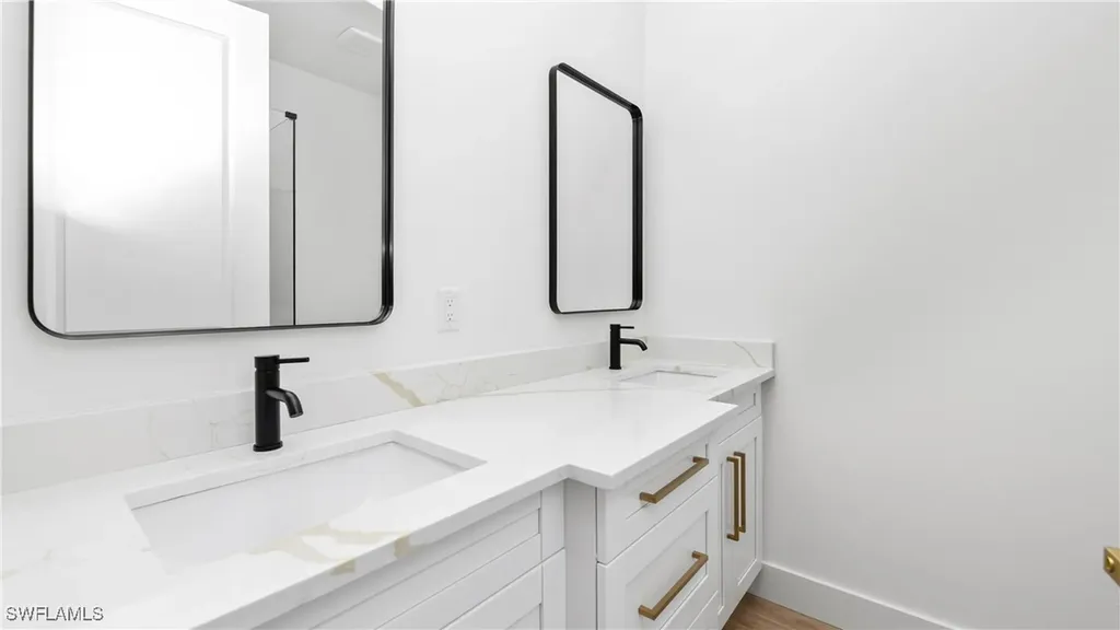 2737 48th Avenue NE Naples FL 34120