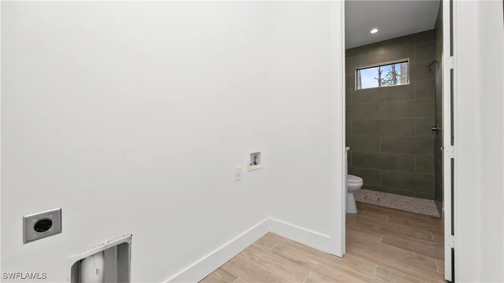 2737 48th Avenue NE Naples FL 34120