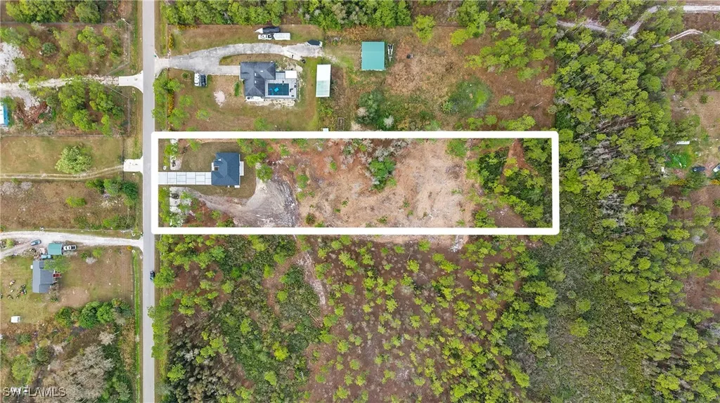 2737 48th Avenue NE Naples FL 34120