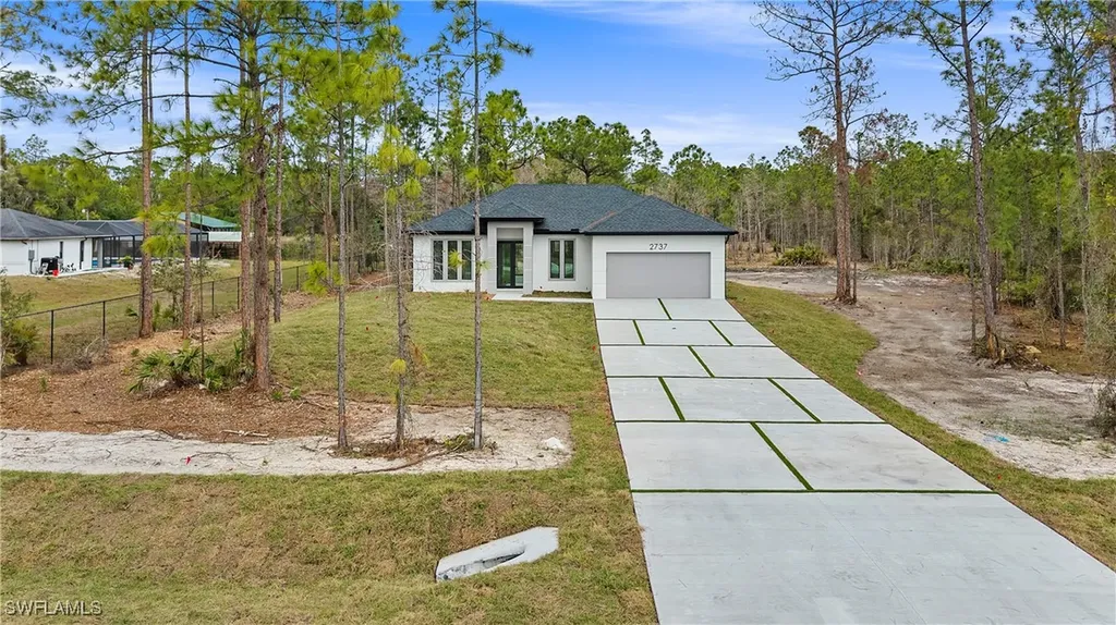 2737 48th Avenue NE Naples FL 34120