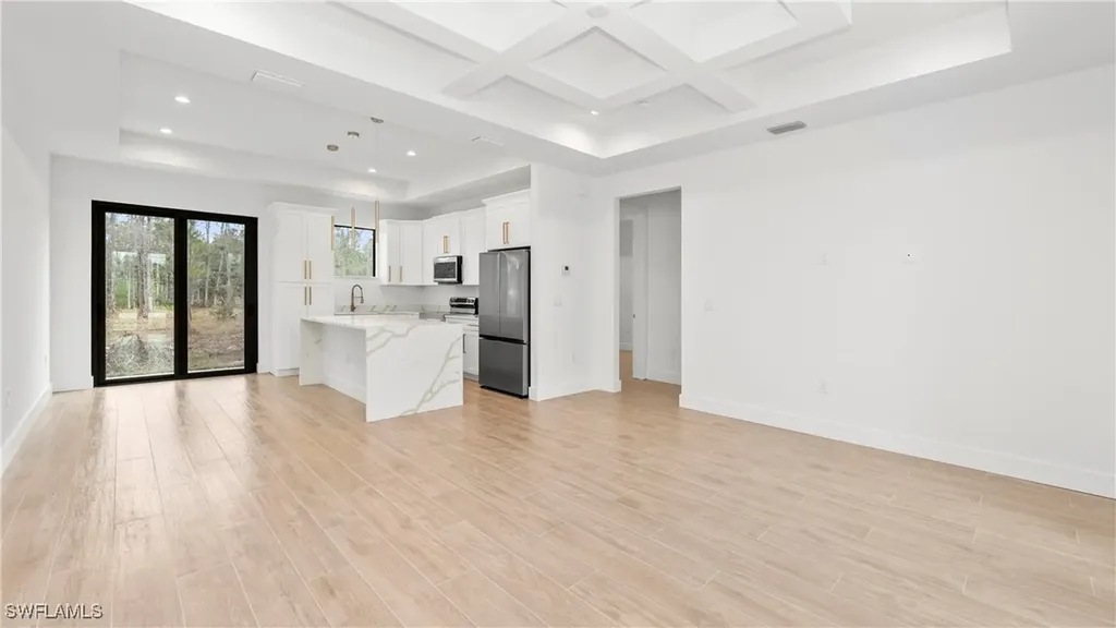 2737 48th Avenue NE Naples FL 34120