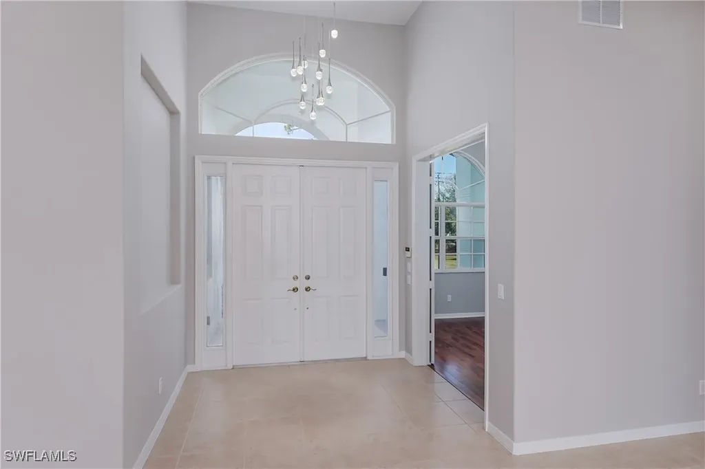 510 13th Street NW Naples FL 34120