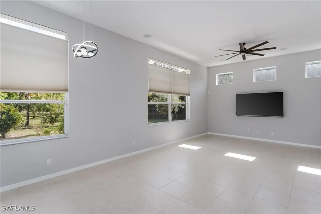 510 13th Street NW Naples FL 34120